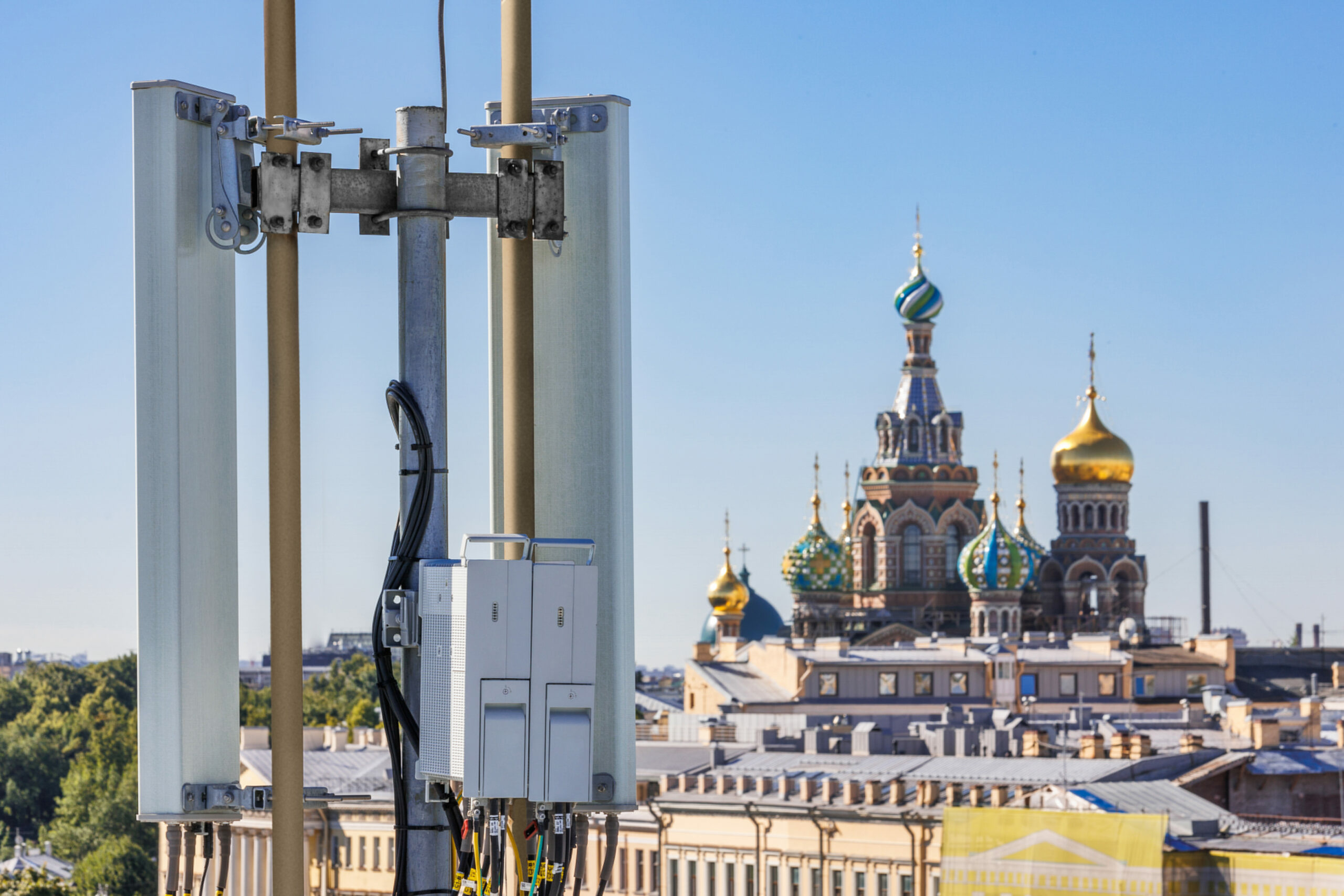 У Tele2 самый быстрый мобильный интернет в Петербурге (но это не точно, разбираемся) 1